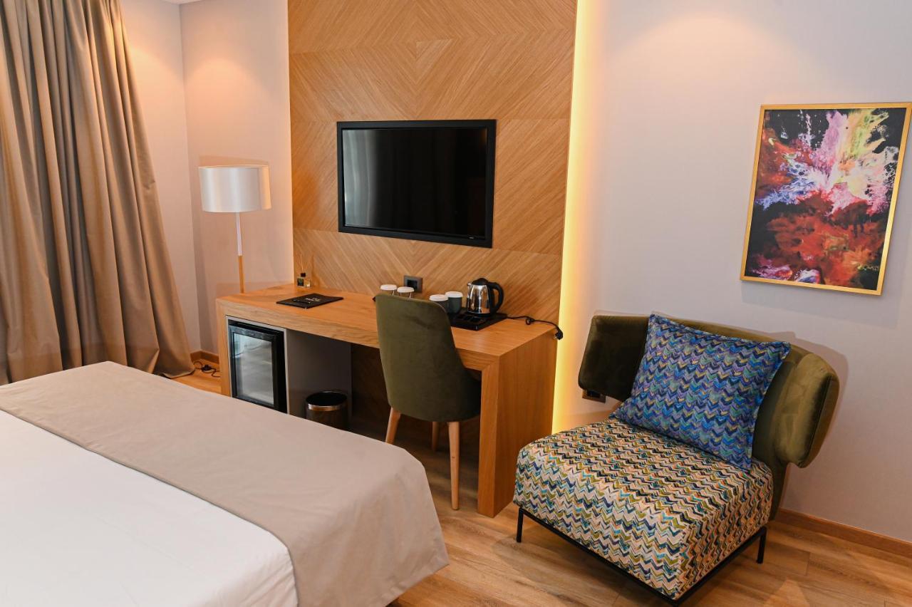 White Hill Hotel, Spa & Conferences Durrës 외부 사진