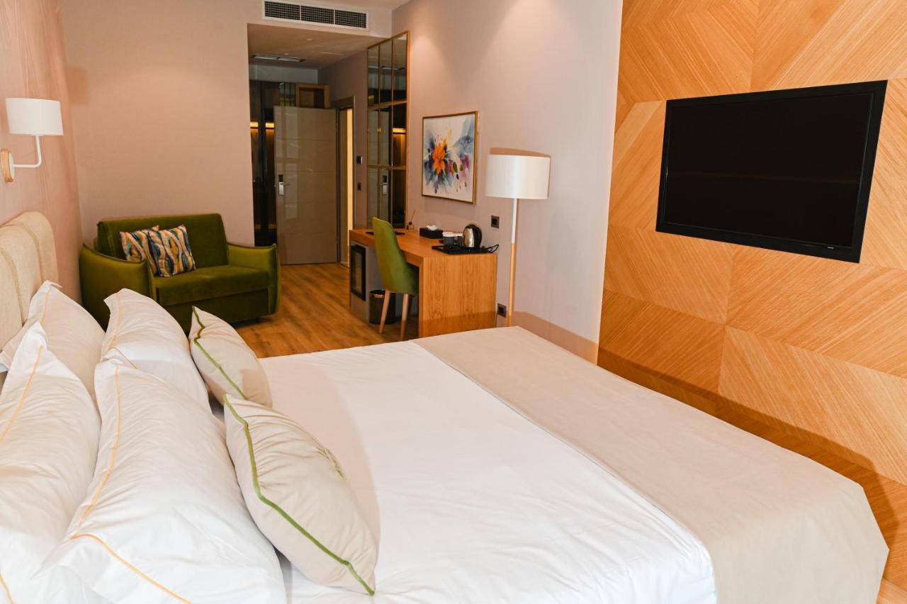 White Hill Hotel, Spa & Conferences Durrës 외부 사진