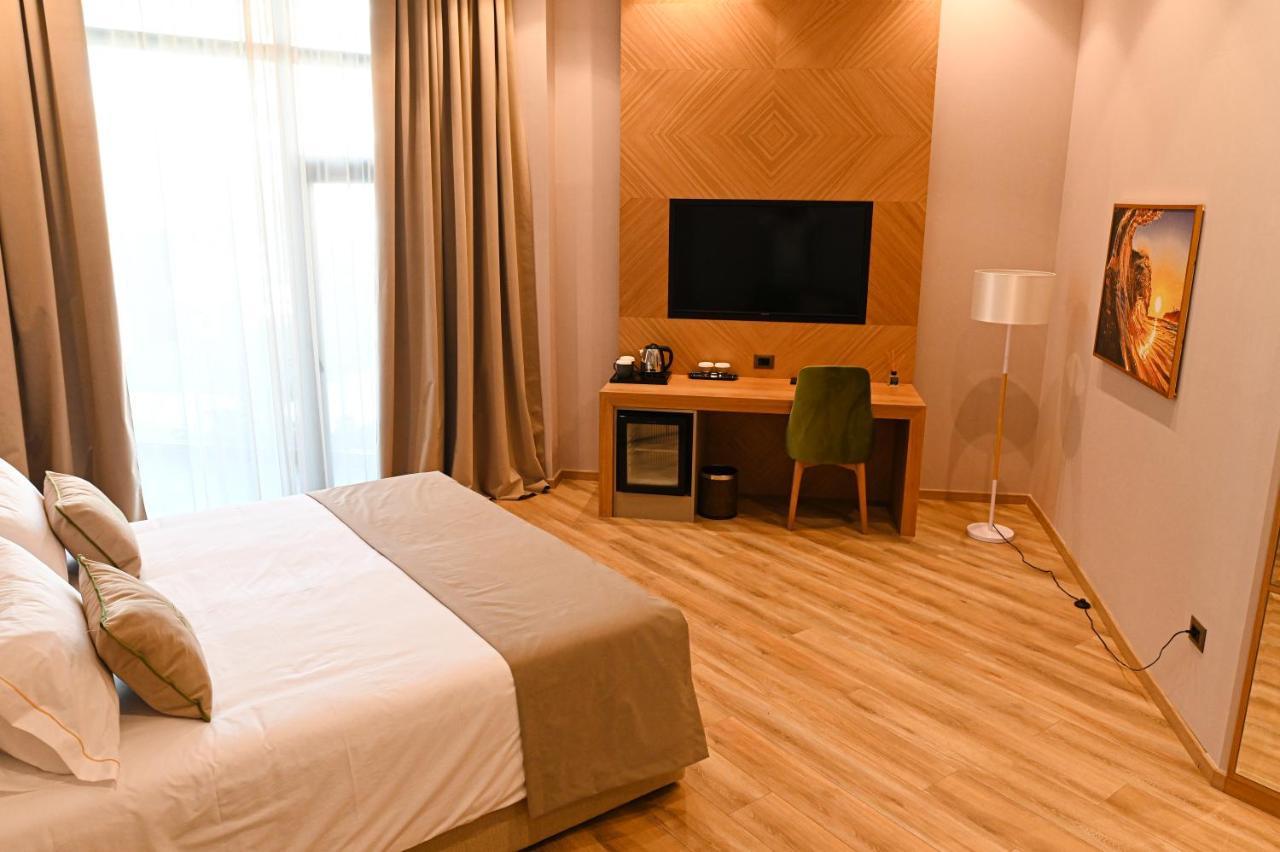 White Hill Hotel, Spa & Conferences Durrës 외부 사진